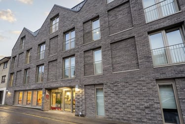 1 bed studio, Lower Gilmore Place, Fountainbridge, Edinburgh, EH39NY - Image 1